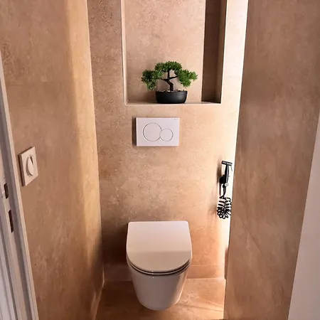 Moderne 3 Pièces Climatisé Avec Balcon, à 2 Min Nice