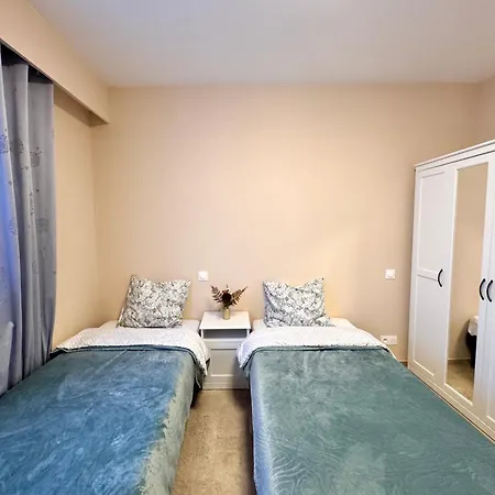 Appartement Moderne 3 Pièces Climatisé Avec Balcon, à 2 Min